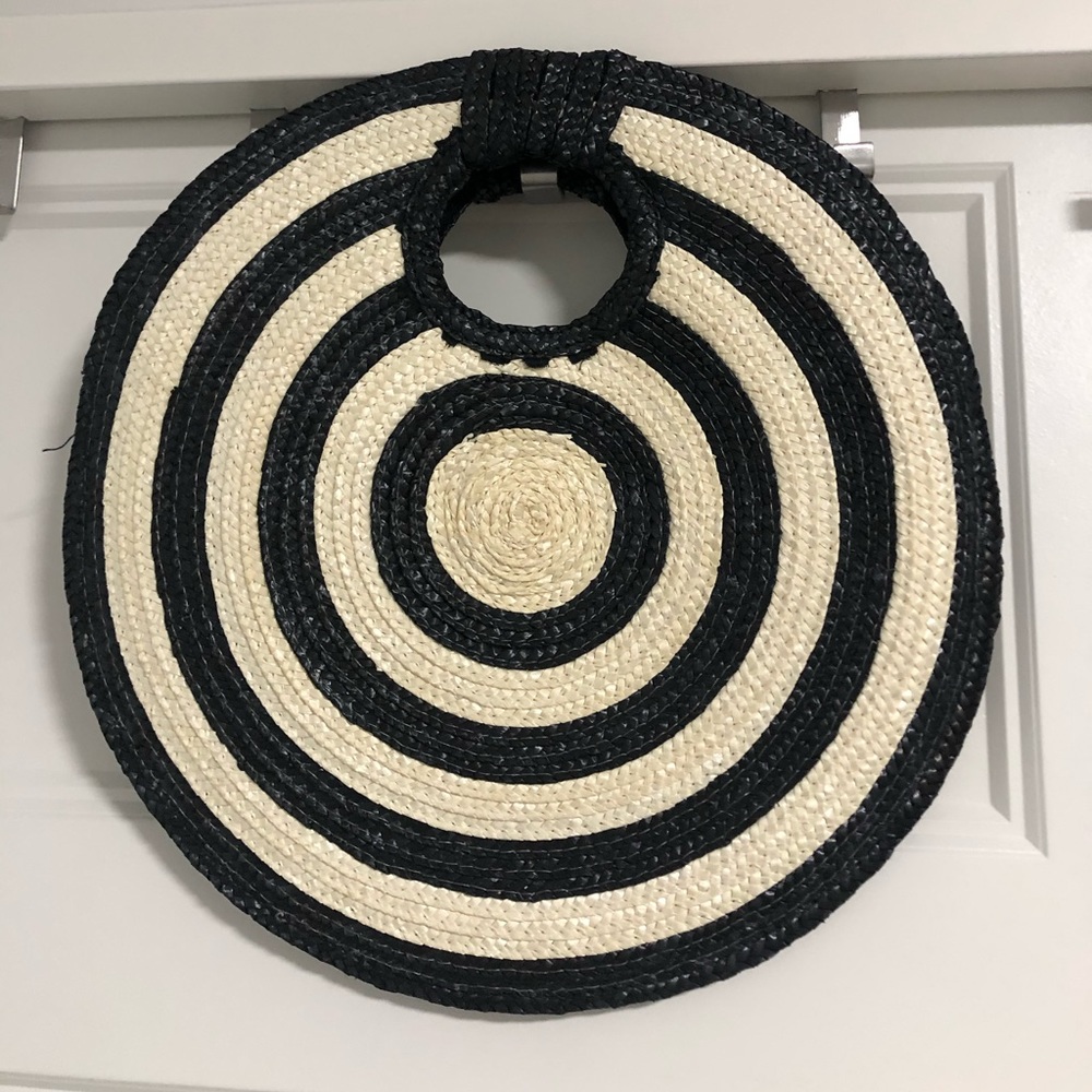 Purse - Picture 2 of 4